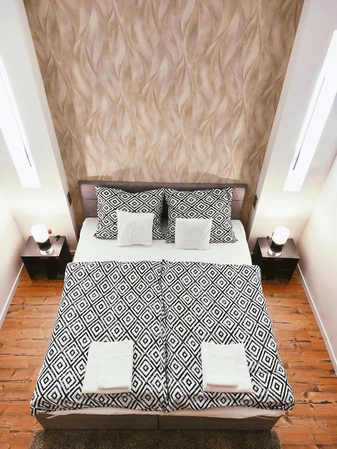 Square 16 Apartman - Absolutely Central Location With Self Check In Szombathely Luaran gambar